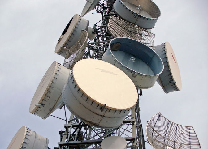 Top 5 reasons parabolic dish antennas are most commonly used in microwave applications
