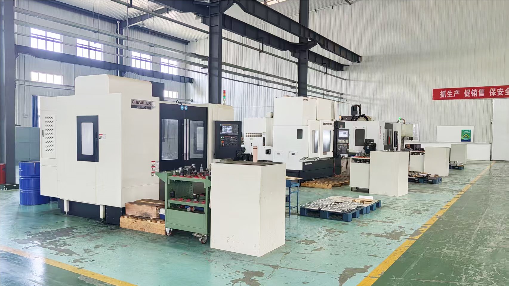 Dolph Microwave CNC machining workshop