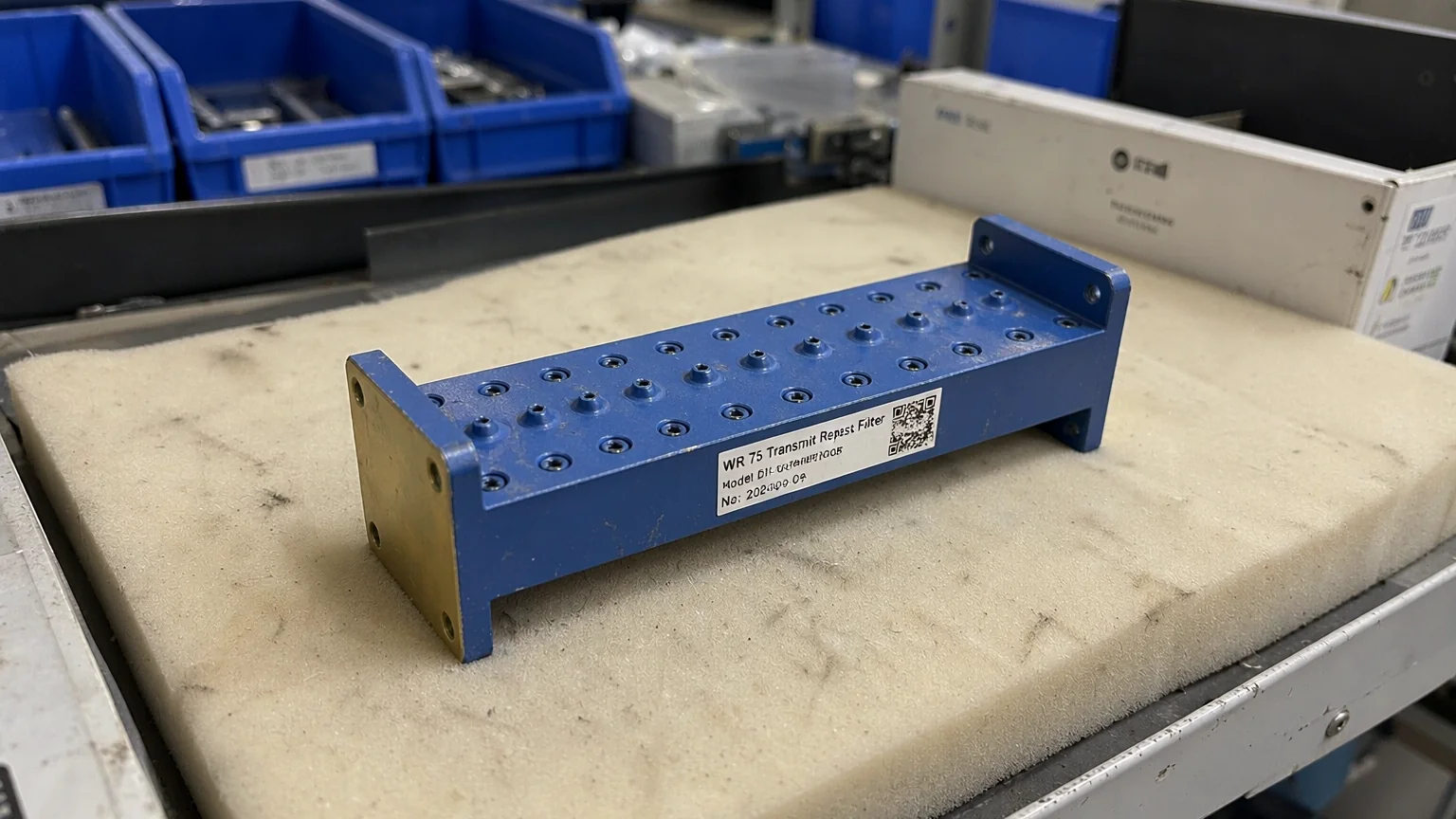 【Ku-Band Transmit Reject Filter】Rejectband: 13.75 –14.5 / Passband: 10.7-12.75 GHz