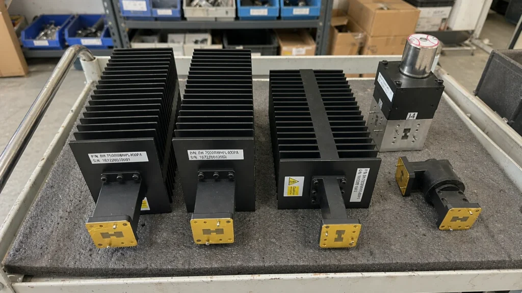 【Product Delivery and Testing】Log-Periodic Antenna