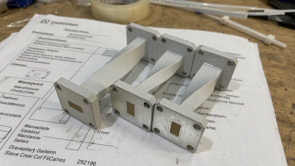 [Waveguide Rotary Joint] Ku-band Waveguide Rotary Joint Operating from12.75 GHz to 14.5 GHz